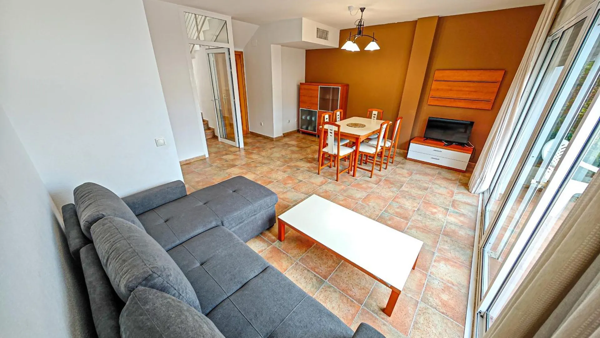 Litoral Costa Dorada - Las Cumbres Only Families سالو 0*,  إسبانيا